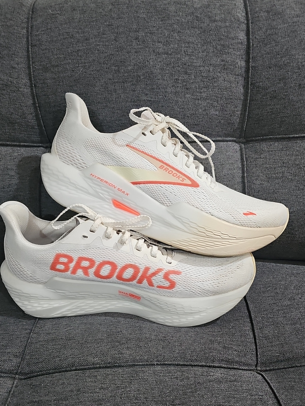 Brooks Hyperion Max